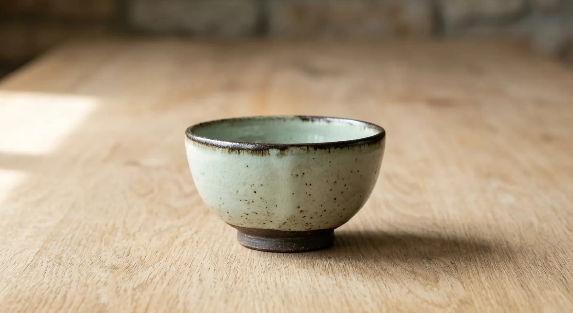 Färdig glaserad och bränd keramikpjäs